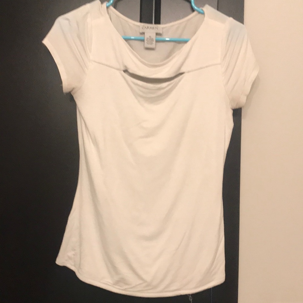 White top with cut out